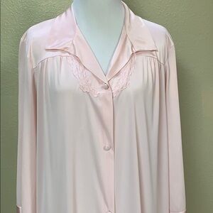 Vanity fair vintage nylon 3/4 sleeve robe